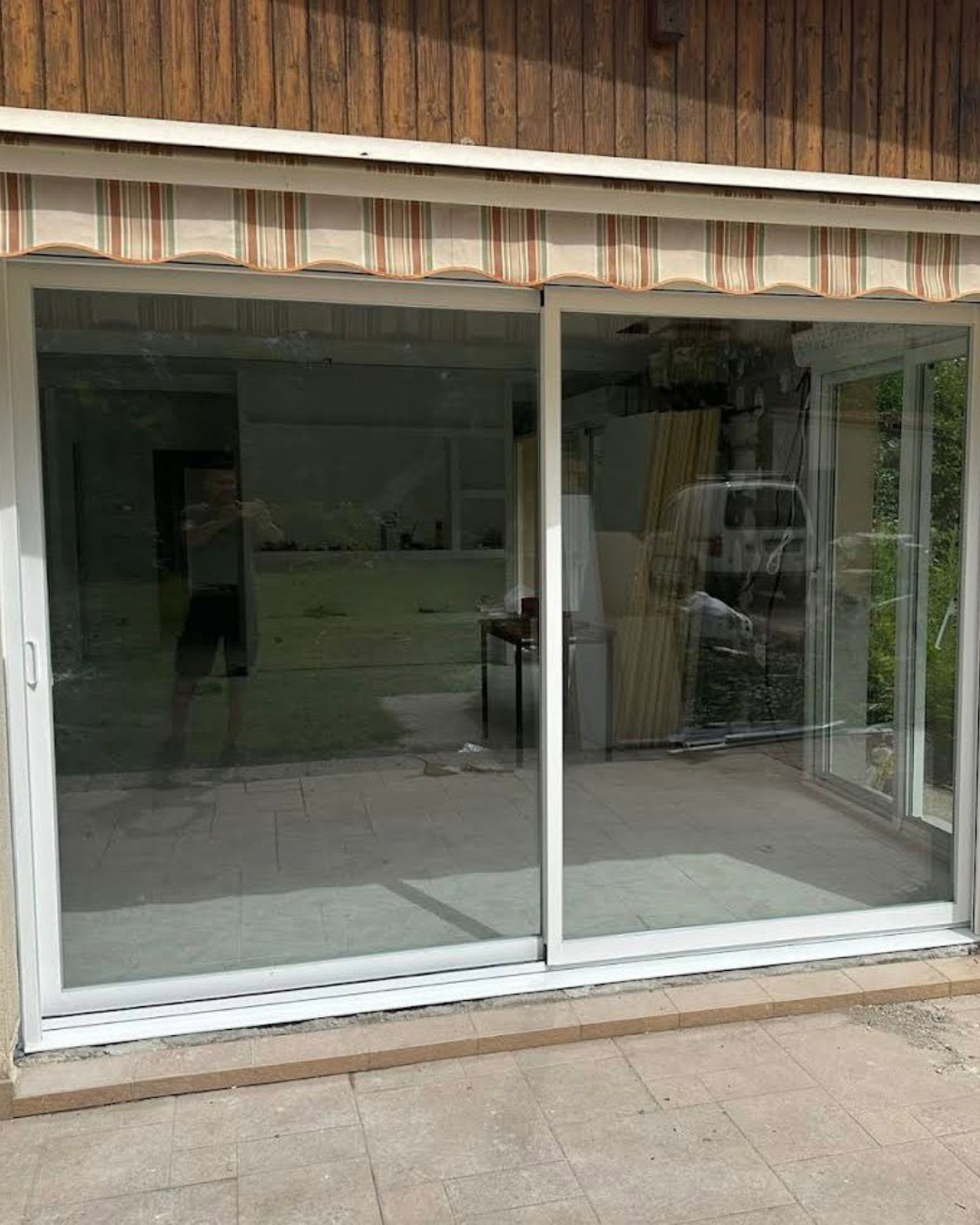 Résultat de la pose de baies vitrées PVC à Nîmes