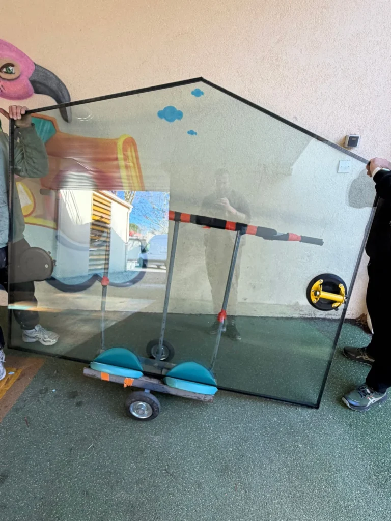 Remplacement de vitres à l'école Montpellier